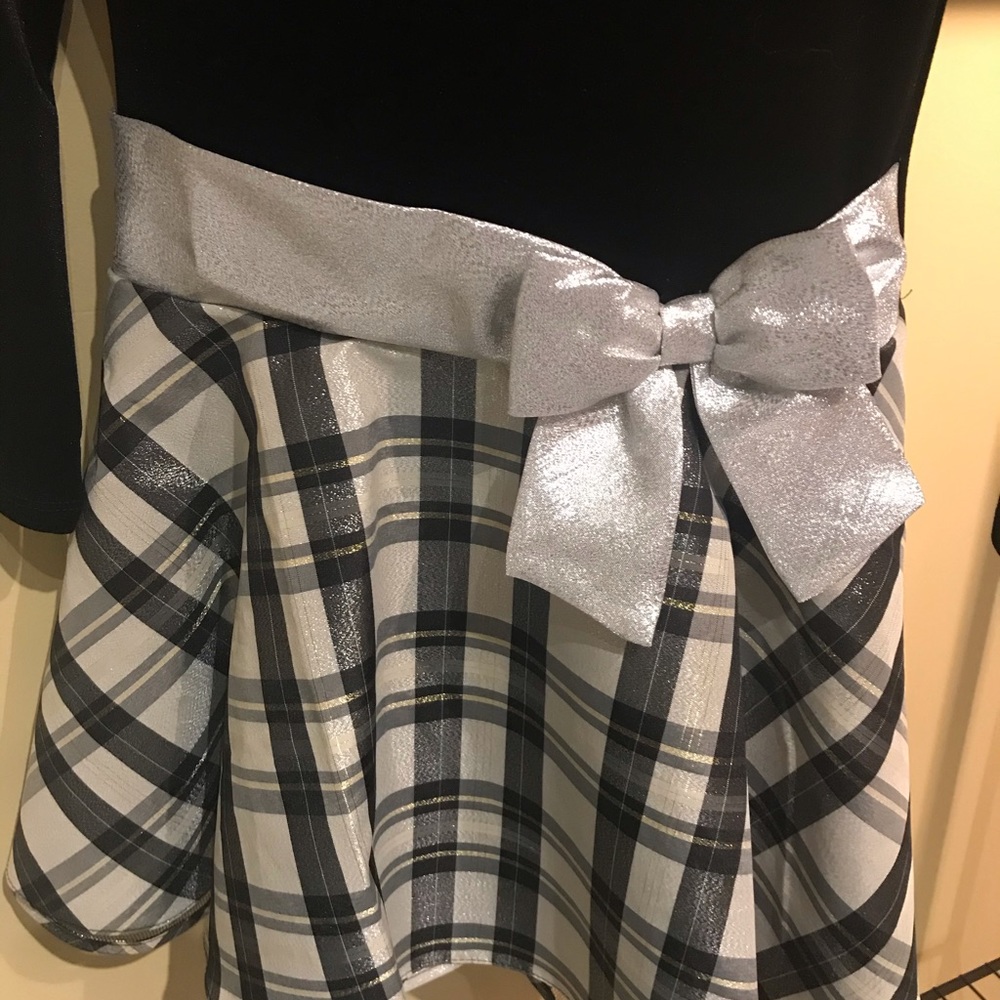 Girls dress with silver bow & velvet top